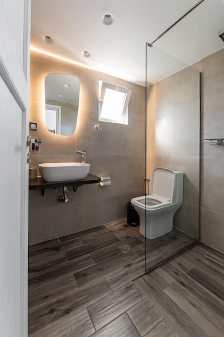 Elegant Fully Equipped Apartment Near City Centre Heraklion  Exterior photo